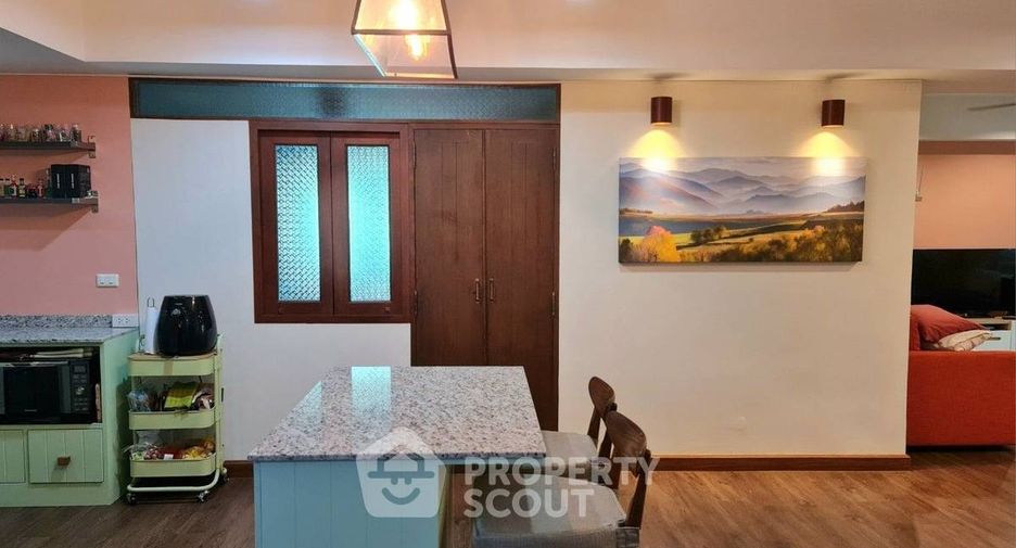 Продажа 3 спальни кондо в Хуаи Кхщанг, Бангкок