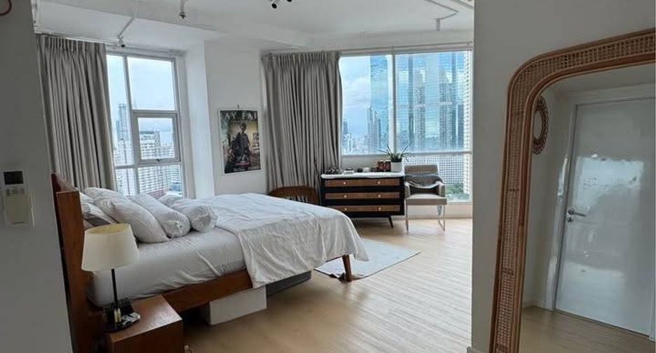 For sale 2 bedrooms condo in Sathon, Bangkok