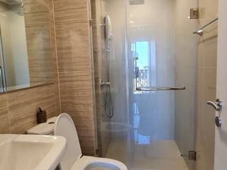 Продажа 1 кровать кондо в Mueang Samut Prakan, Самутпракан