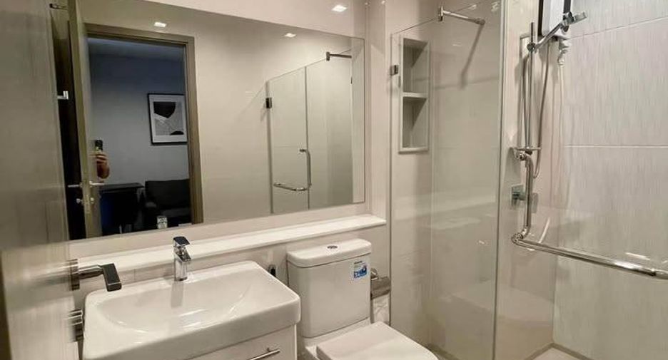 For sale 1 bed condo in Huai Khwang, Bangkok