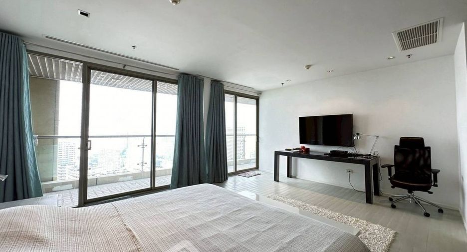 Condo en venta de 3 habitaciones en Khlong Toei, Bangkok