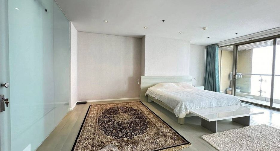 Condo en venta de 3 habitaciones en Khlong Toei, Bangkok