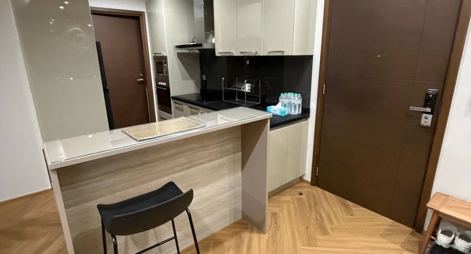 Продажа 2 спальни кондо в Щаттхана, Бангкок