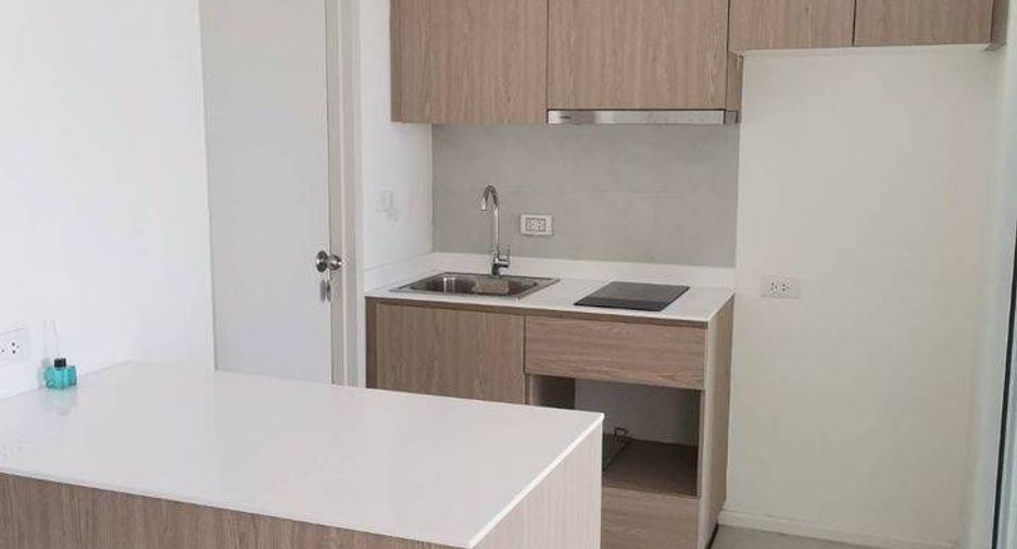 For sale 2 bedrooms condo in Bang Phlat, Bangkok