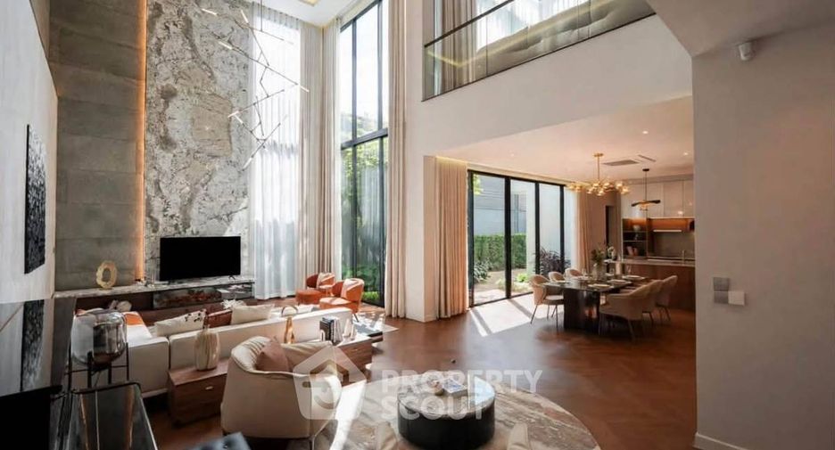 Haus zur Miete und zum Kauf mit 4 Zimmer in Bang Kapi, Bangkok