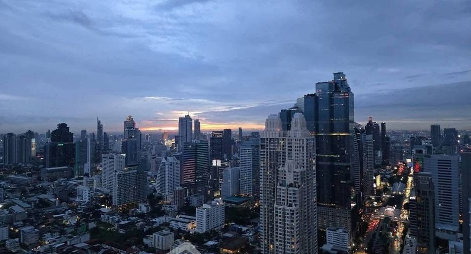 For sale 1 Beds condo in Sathon, Bangkok