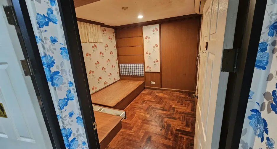 Wohnung zur Miete mit 2 Zimmer in Bang Rak, Bangkok