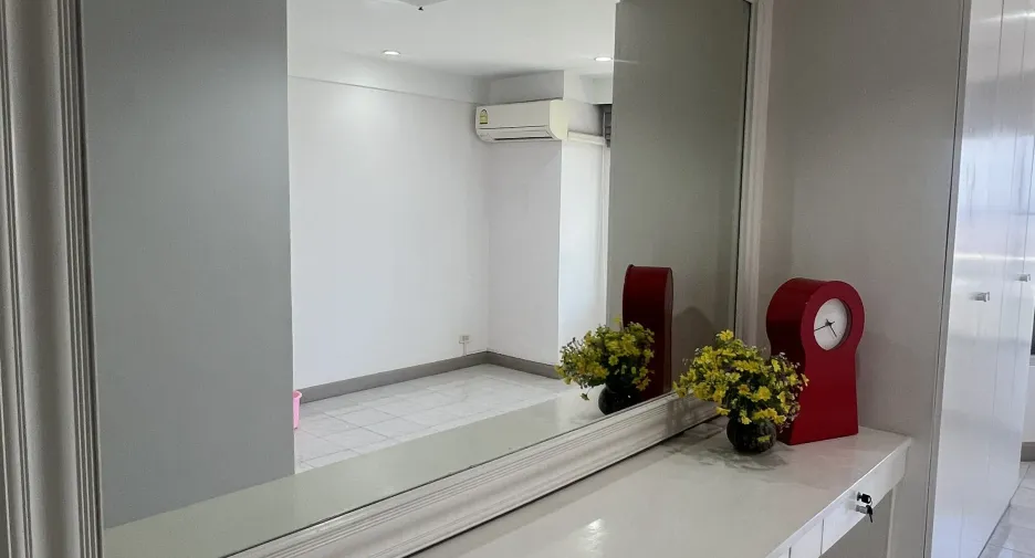 ขาย 6 ห้องนอน คอนโด ใน บางพลัด, กรุงเทพฯ