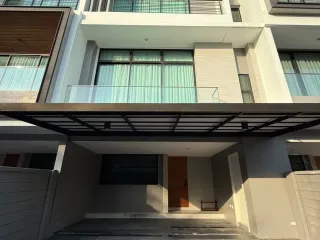 ขาย และ ให้เช่า 3 ห้องนอน บ้านเดี่ยว ใน สะพานสูง, กรุงเทพฯ