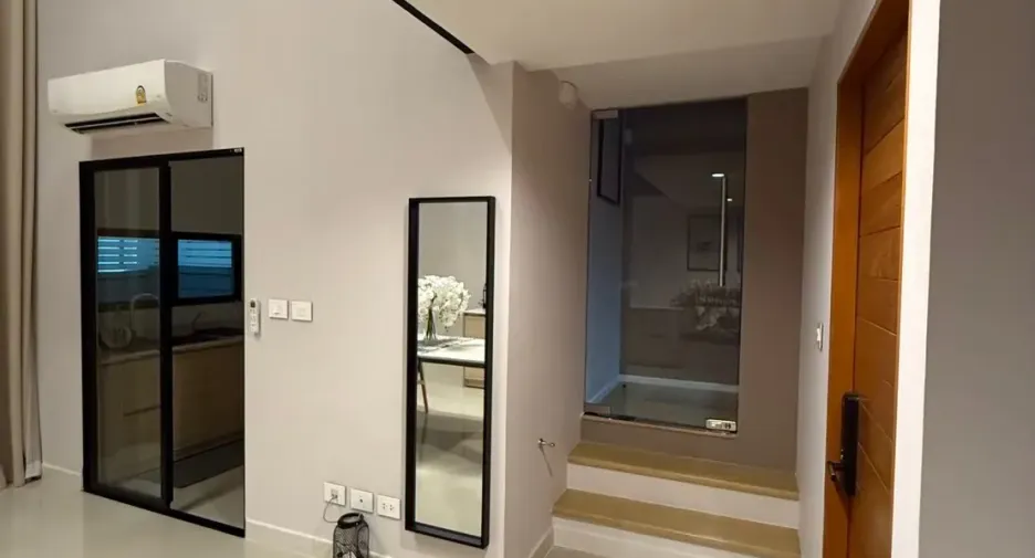 Haus zum Kauf und zur Miete mit 3 Zimmer in Saphan Sung, Bangkok