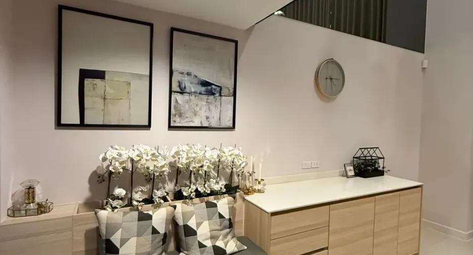 Haus zum Kauf und zur Miete mit 3 Zimmer in Saphan Sung, Bangkok