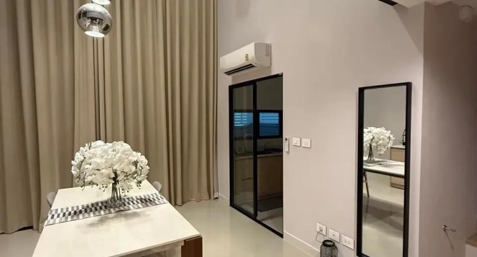 Haus zum Kauf und zur Miete mit 3 Zimmer in Saphan Sung, Bangkok