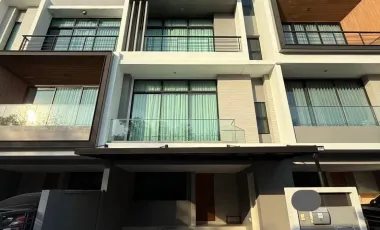Haus zum Kauf und zur Miete mit 3 Zimmer in Saphan Sung, Bangkok