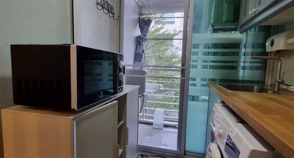 Wohnung zur Miete mit 2 Zimmer in Phra Khanong, Bangkok