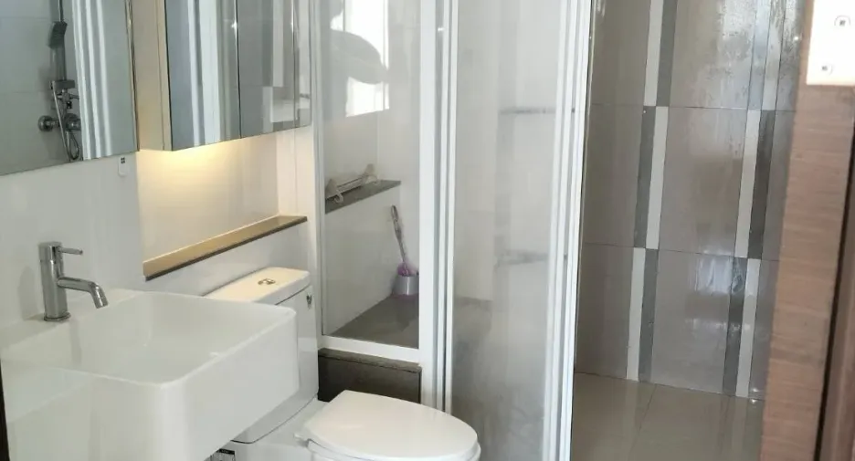 For rent 1 bed condo in Huai Khwang, Bangkok