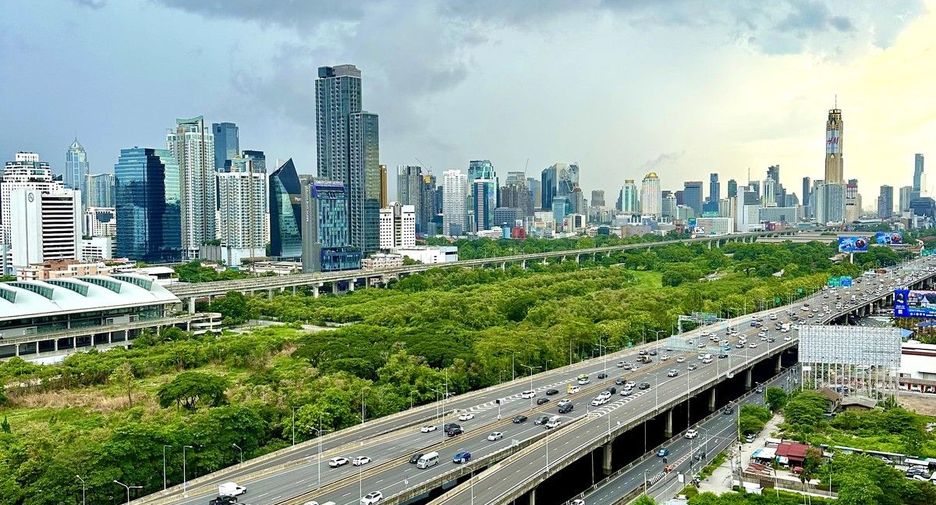 For sale 1 bed condo in Huai Khwang, Bangkok