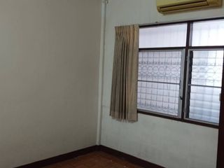 出租 3 卧室 独立屋 在 Yan Nawa, 曼谷