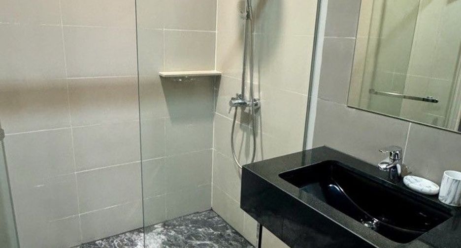 Продажа и аренда 1 кровать кондо в Кхлонг Тоеи, Бангкок