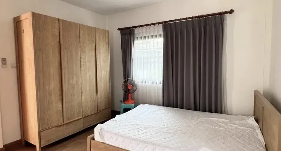 For rent 3 bedrooms house in Mueang Chiang Mai, Chiang Mai