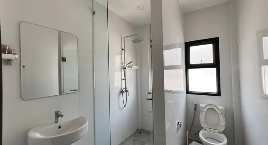 For rent 3 bedrooms house in Mueang Chiang Mai, Chiang Mai