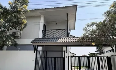 For rent 3 bedrooms house in Mueang Chiang Mai, Chiang Mai