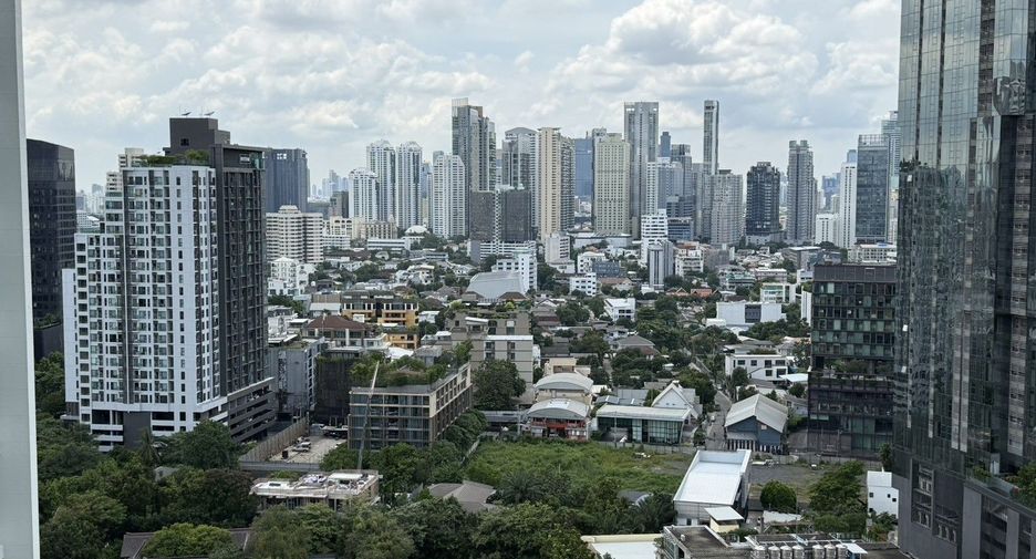 For rent 1 bed condo in Khlong Toei, Bangkok
