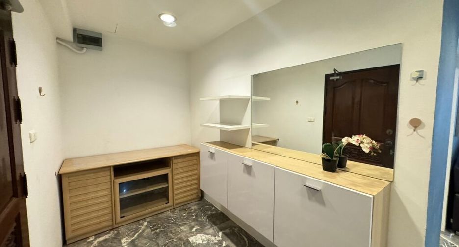 Wohnung zur Miete mit 1 Zimmer in Khlong Toei, Bangkok