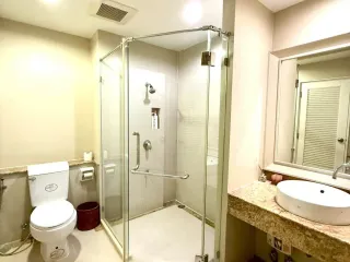 À vendre et à louer 2 chambres condo à Na Jomtien, Pattaya