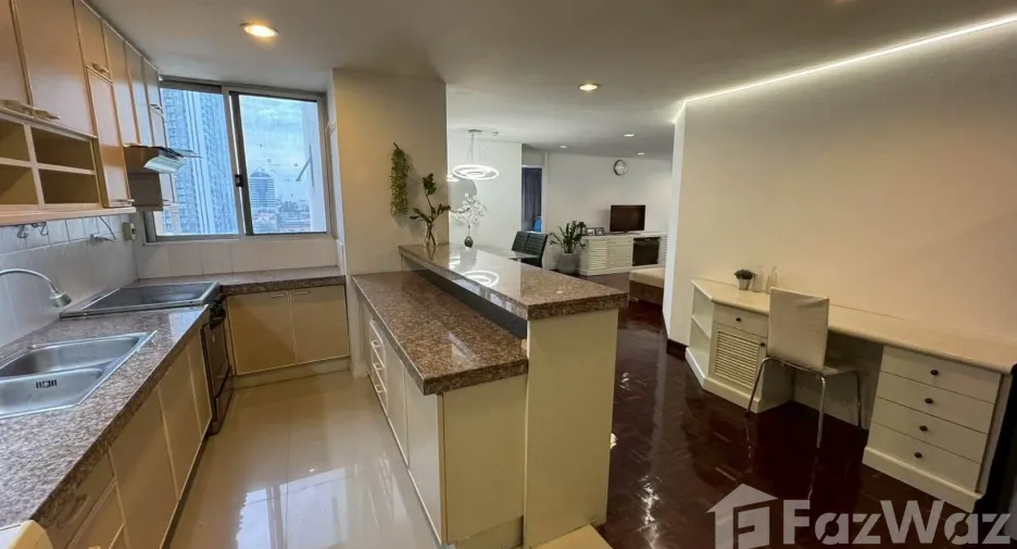 Condo en venta y en alquiler de 2 habitaciones en Watthana, Bangkok