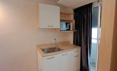 Wohnung zur Miete mit Studio in Pathum Wan, Bangkok