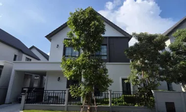 Haus zur Miete mit 4 Zimmer in Bang Phli, Samut Prakan