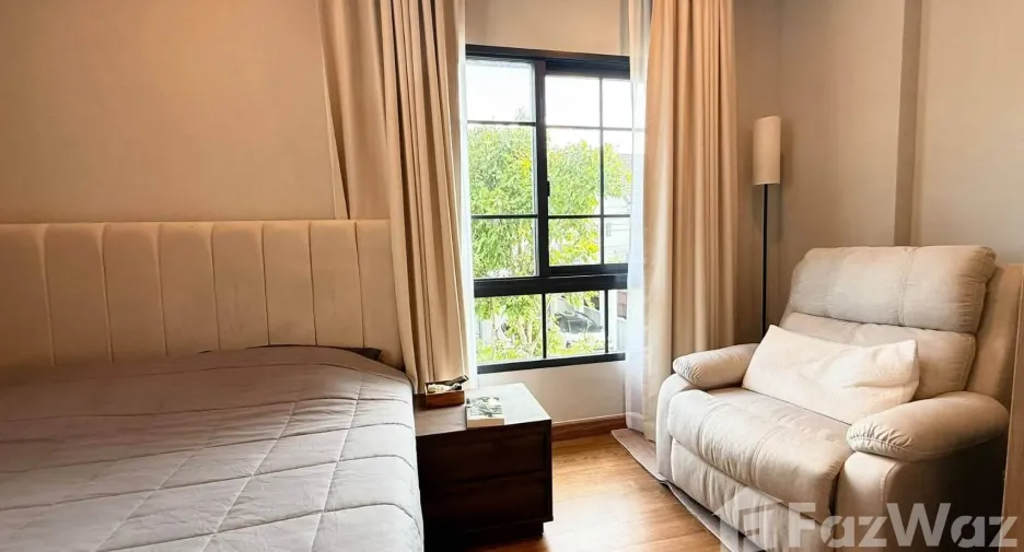 Haus zur Miete mit 4 Zimmer in Bang Phli, Samut Prakan