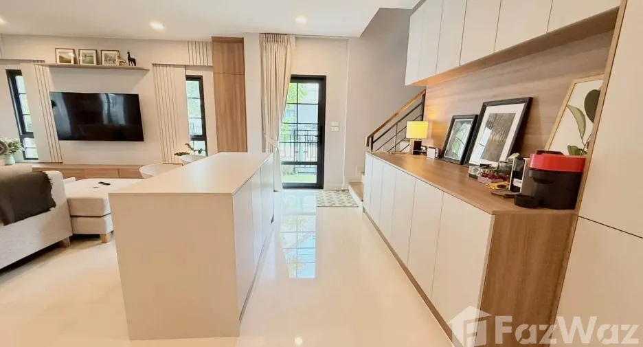 Haus zur Miete mit 4 Zimmer in Bang Phli, Samut Prakan