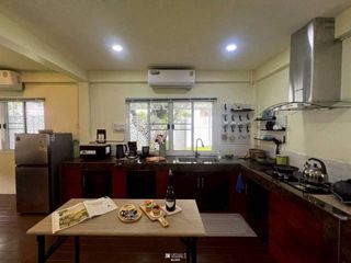 Haus zur Miete mit 5 Zimmer in Mueang Chiang Mai, Chiang Mai
