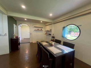 Haus zur Miete mit 5 Zimmer in Mueang Chiang Mai, Chiang Mai