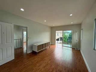 Продажа 3 спальни дом в Bang Phli, Самутпракан