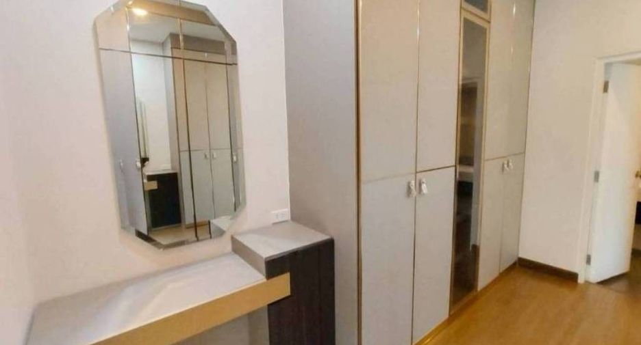 For sale 4 bedrooms house in Bang Phli, Samut Prakan