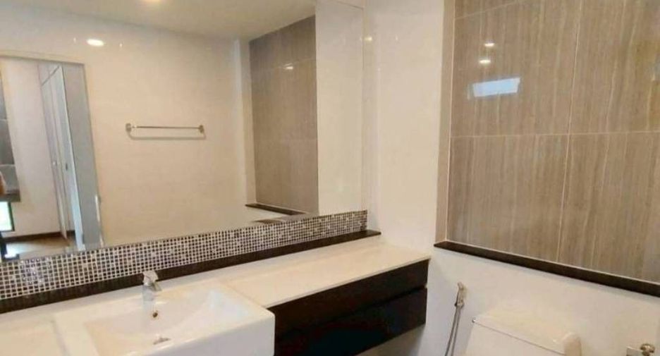 For sale 4 bedrooms house in Bang Phli, Samut Prakan