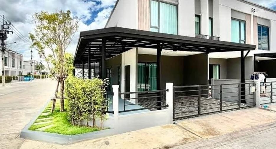 À louer 3 chambres maison à Bang Phli, Samut Prakan