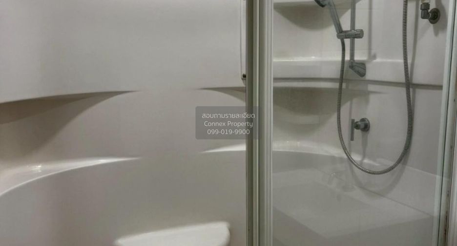 For rent 2 bedrooms condo in Sathon, Bangkok