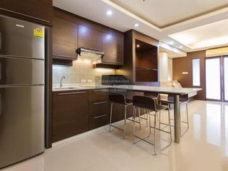Wohnung zur Miete mit 1 Zimmer in Bang Rak, Bangkok