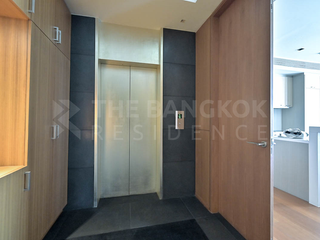 Продажа 3 спальни кондо в Сатхон, Бангкок