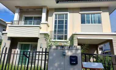 For sale 3 bedrooms house in Mueang Pathum Thani, Pathum Thani