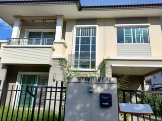 出售 3 卧室 独立屋 在 Mueang Pathum Thani, Pathum Thani