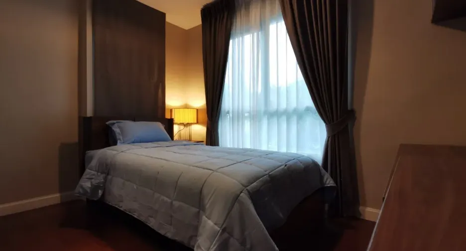 For sale and for rent 5 bedrooms condo in Huai Khwang, Bangkok