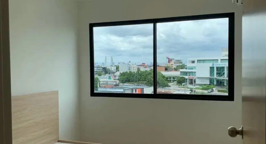 Wohnung zur Miete mit 1 Zimmer in Bueng Kum, Bangkok