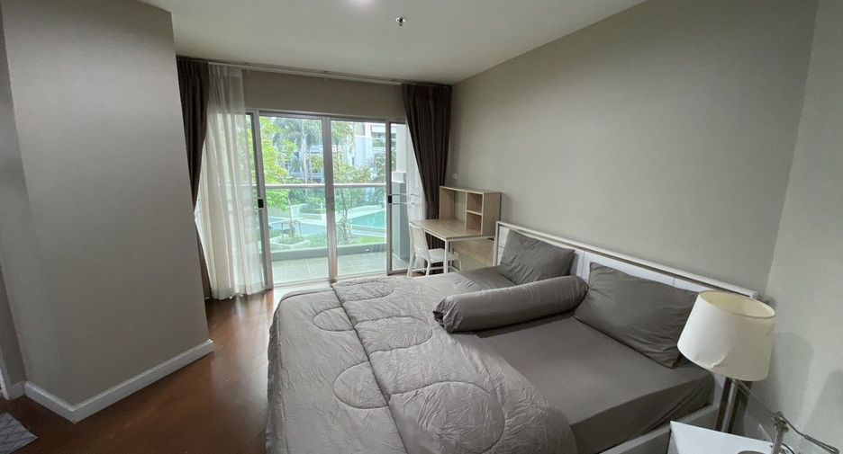 For rent and for sale 3 bedrooms condo in Huai Khwang, Bangkok