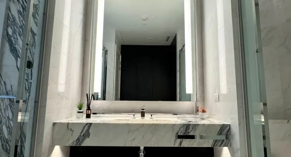 For sale 2 ベッドルーム condo in Bang Kho Laem, Bangkok