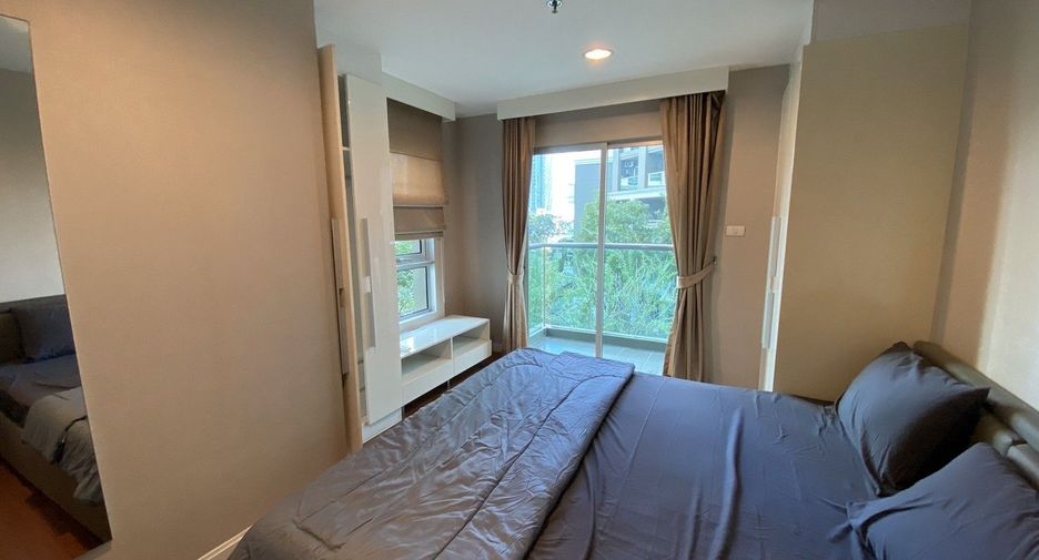 Condo en alquiler y en venta de 2 habitaciones en Huai Khwang, Bangkok