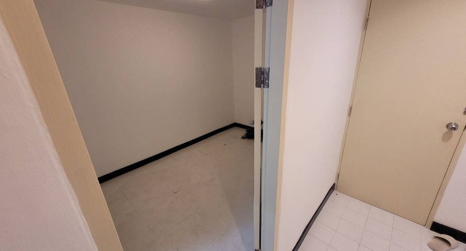 Wohnung zur Miete mit 2 Zimmer in Khlong Toei, Bangkok